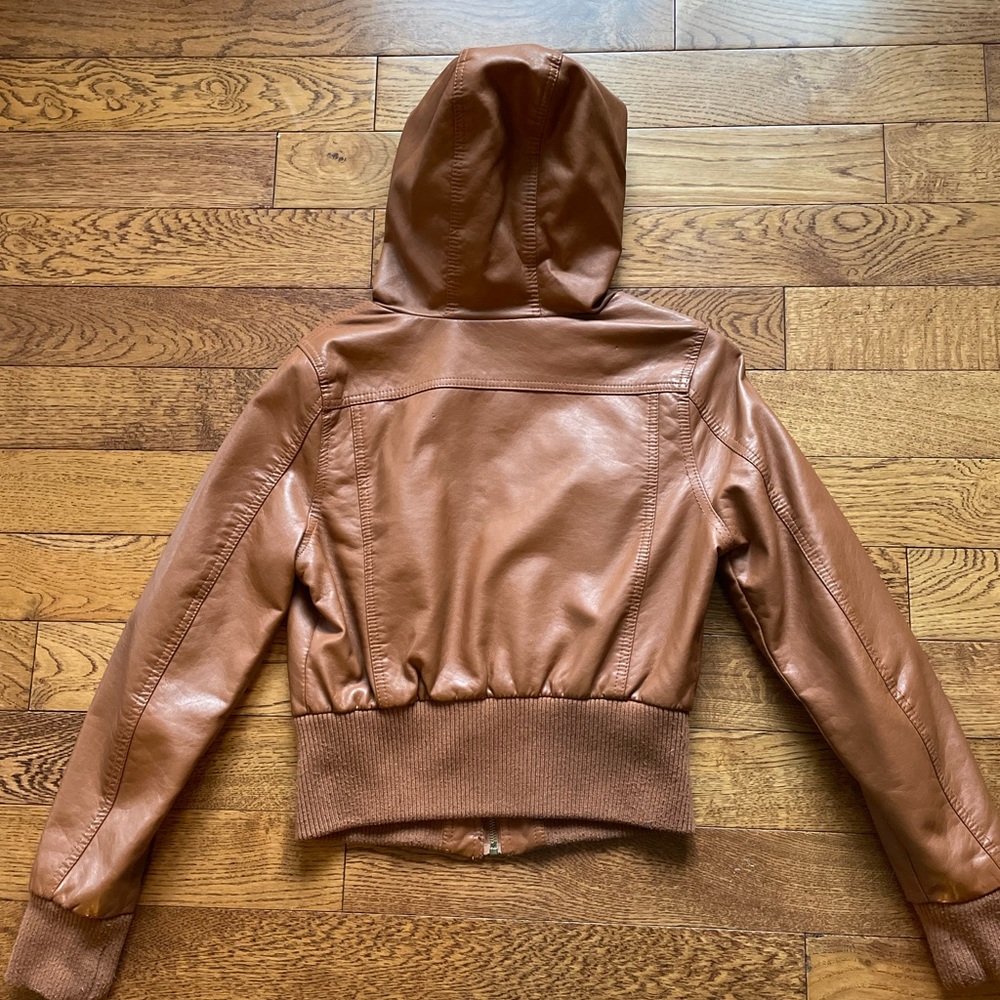 Brown leather jacket - Picture 2 of 4